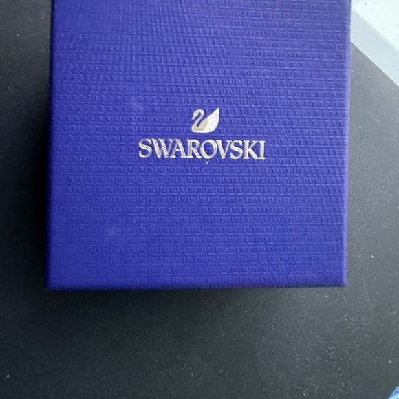 Swarovski Gold lifelong Heart Necklace with Sparkling Pendant - Picture 4 of 4